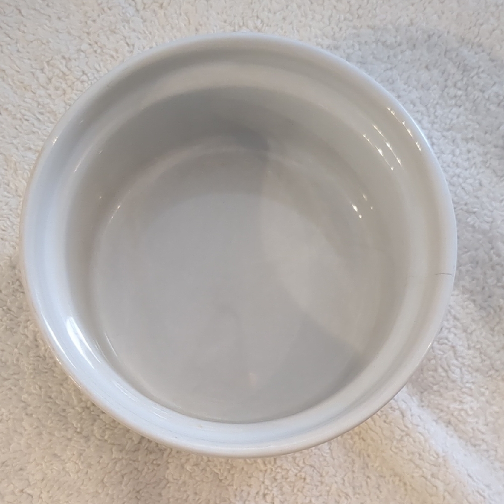 White Ceramic Ramekin Dish - Picture 2 of 4
